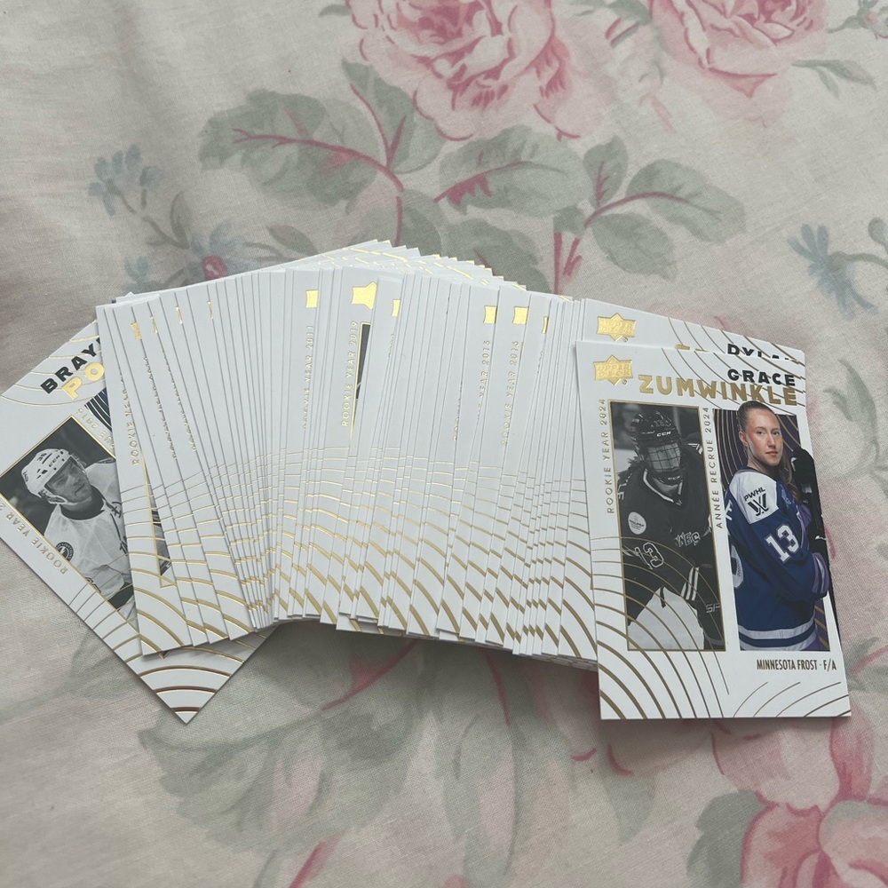 TIM HORTONS NHL 2025 Canada Men’s Women’s Hockey Team Cards NEW X 50 Ungraded